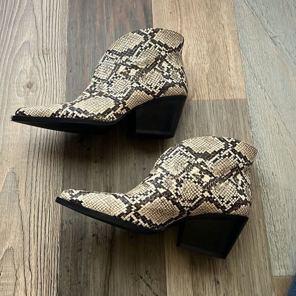 Zara V-Vamp Cowboy Snake Print Ankle Boots Size: 36 - Picture 6 of 14